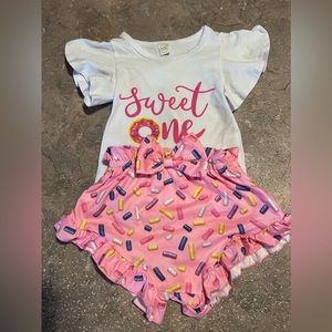 Sweet One Outfit & Backdrop